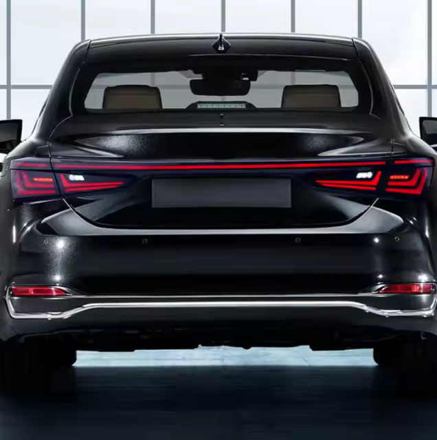 Wholesale New LED Start-up Animation DRL Tail Lights for Lexus ES350 ES200 ES250 ES300h 2018-2023 Smoked