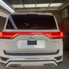 Suitable for Landcruiser LC300 through the tail light Tail light assembly running water steering