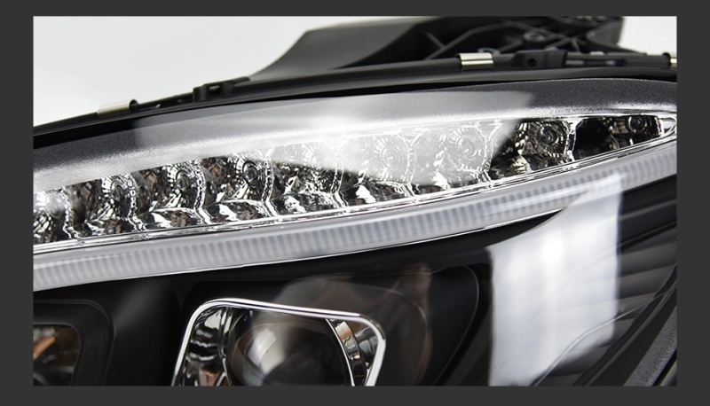 Mercedes-Benz C-CLASS Car Styling Headlights for Benz W204 LED Headlight 2007-2010 Head Lamp DRL Signal Hid Bi Xenon Angel Eyes Projector Lens Auto Accessories