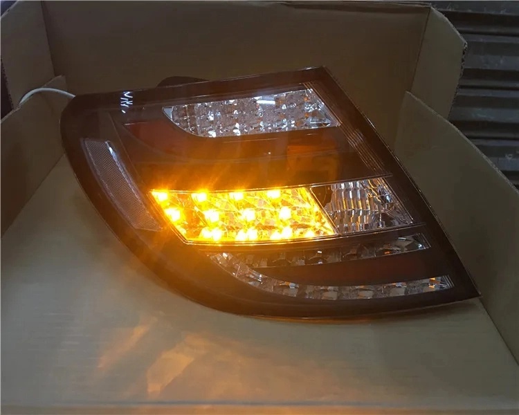 BMW 5 SERIES Car Styling for Benz W204 Tail Lights 2007-2013 C180 C200 C220 C300 LED Tail Lamp DRL Signal Brake Reverse Auto Accessories