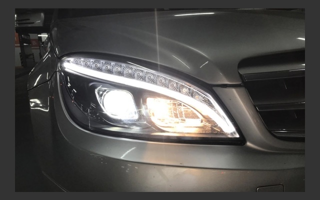 Mercedes-Benz C-CLASS Car Styling Headlights for Benz W204 LED Headlight 2007-2010 Head Lamp DRL Signal Hid Bi Xenon Angel Eyes Projector Lens Auto Accessories