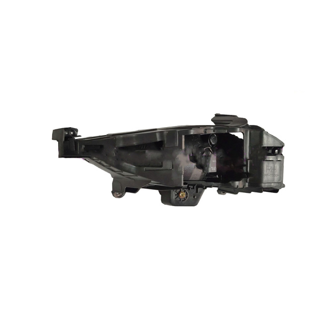 HYUNDAI Sonata  Suitable for the modern eighth generation Sonata front bumper fog light front bumper light front anti fog light assembly