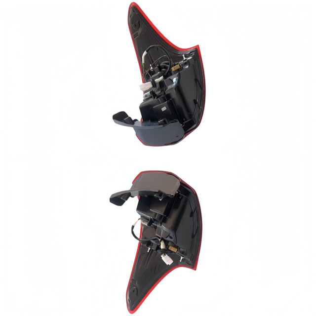 Mitsubishi Outlander Car Accessories Car Parts Spare Parts Outer Taillight 8330B175 Car Outer Rear Lamp 8330B176 for Mitsubishi Outlander 2016