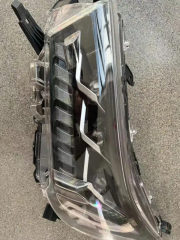 TOYOTA 2021 Hilux 3 lens LED headlights