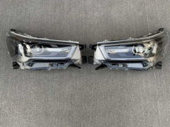 TOYOTA 2021 Hilux OE headlights high