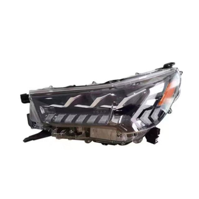 TOYOTA 2021 Hilux 3 lens LED headlights