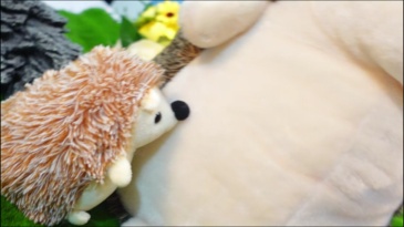 Hedgehog Stuffed Animal Large Mommy Hedgehog Plush Toys with 4 Baby Soft Cuddly Plushie Toy Sets for Birthday Gifts,KingKong Toys