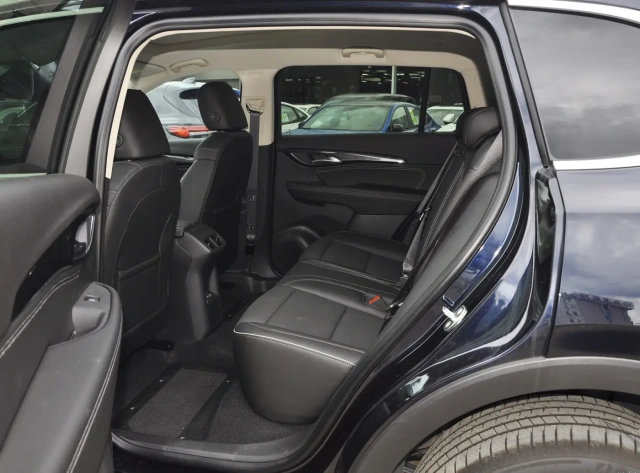 In Stock 2022 Envision PLUS 652T Deluxe Model New Cars Fuel SUV Vehicle For Buick Envision PLUS 652T Interior Black Used Car