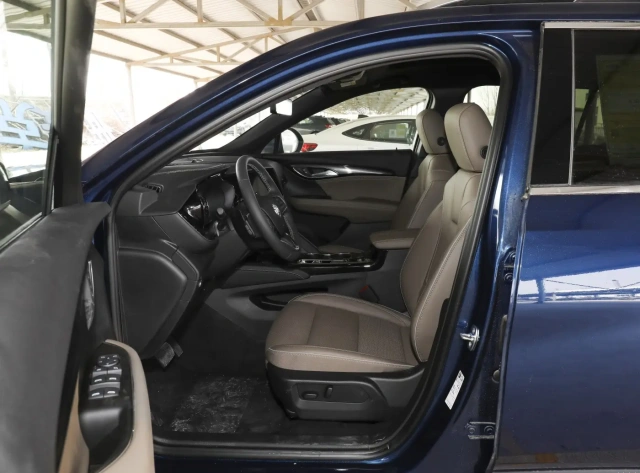 In Stock 2023 Envision PLUS 652T Deluxe Model New Cars Fuel SUV Vehicle For Buick Envision PLUS 652T Interior Knight Brown