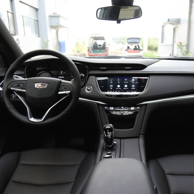 In Stock 2022 New Cars Cheap SUV XT6 28T Fashion Four Drive Hoy Saling Made In China For Cadillac Used Cars