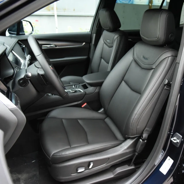 In Stock 2022 New Cars Cheap SUV XT6 28T Fashion Four Drive Hoy Saling Made In China For Cadillac Used Cars