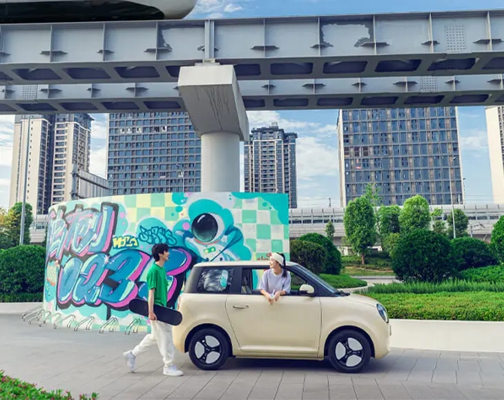 30kW Changan Electric Vehicle Mini BenBen Lumins 155km 210km 301km New Energy Electric Car for girls