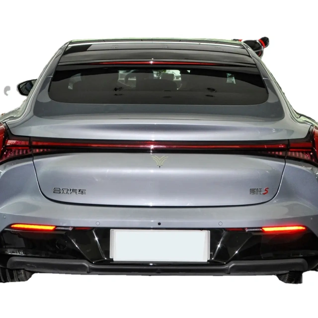 2022 New And Used Electric Cars EV Cheap S 715km Four Drive Sport-Sedan Hot Saling Made In China For NETA Cars