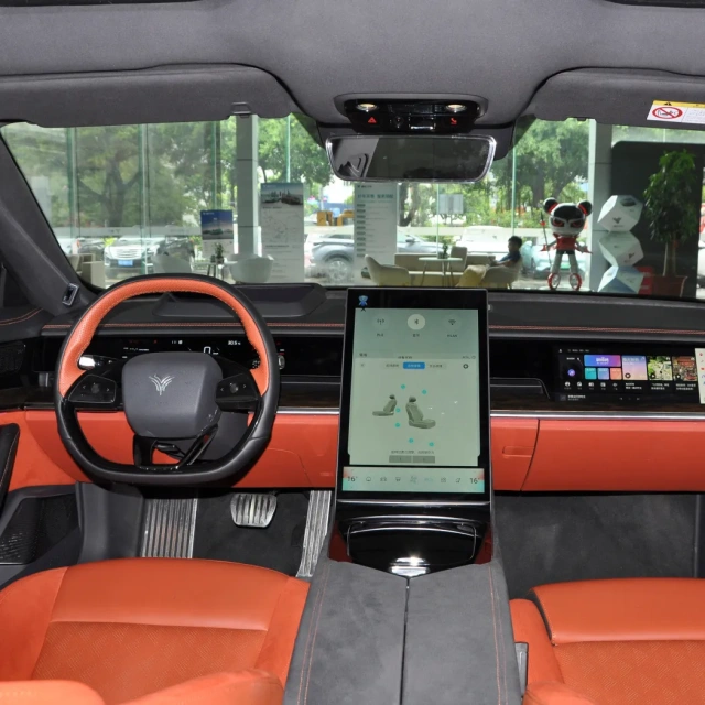 2022 New And Used Electric Cars EV Cheap S 715km Four Drive Sport-Sedan Hot Saling Made In China For NETA Cars