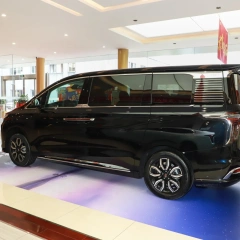 In Stock 2023 New Cars HQ9 Light Fuel Cell System Middle MPV Hoy Saling Business And Family For HONG QI Used Car