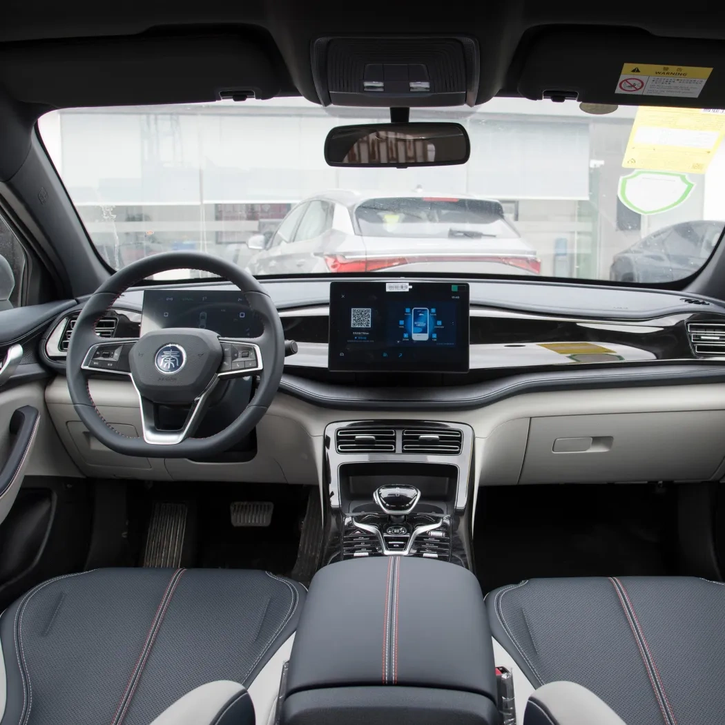 Smart New Energy Car Byd Qin EV 550km In Stock China Manufacturer Electric Vehicles for Adults Sedan