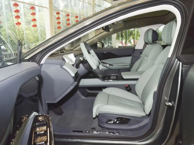 New Car 2023 yuanhang Y6 Imperial Edition 4WD Vehicles Long Range 720km 810km Fast Charging Ev Large Sedan CAR For Dayu