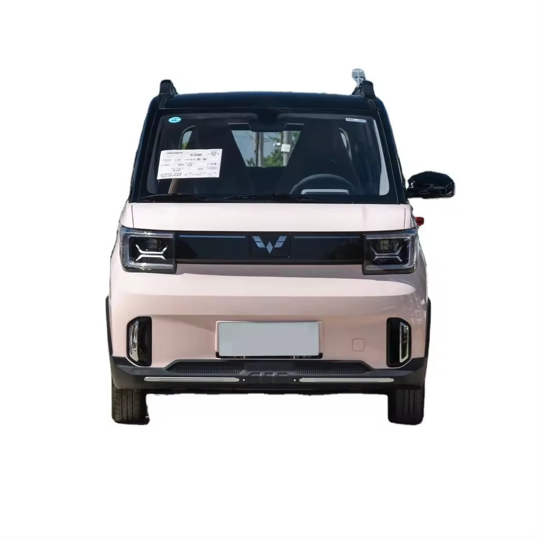 2022 New Electric Cheap Car EV Coupe Hot Saling Mobility Scooter Play Style 300km For Wu Ling GAMEBOY Used Cars