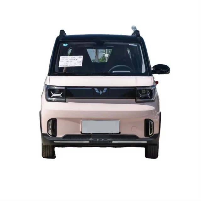 2022 New Electric Cheap Car EV Coupe Hot Saling Mobility Scooter Play Style 300km For Wu Ling GAMEBOY Used Cars
