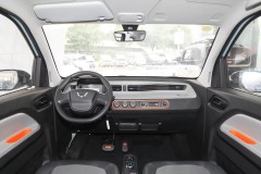 In Store 2022 Wuling Mini Ev Cheap Electric Car Easy Style 120KM Range Without Air Conditioning Fast Charging For Wuling Mini