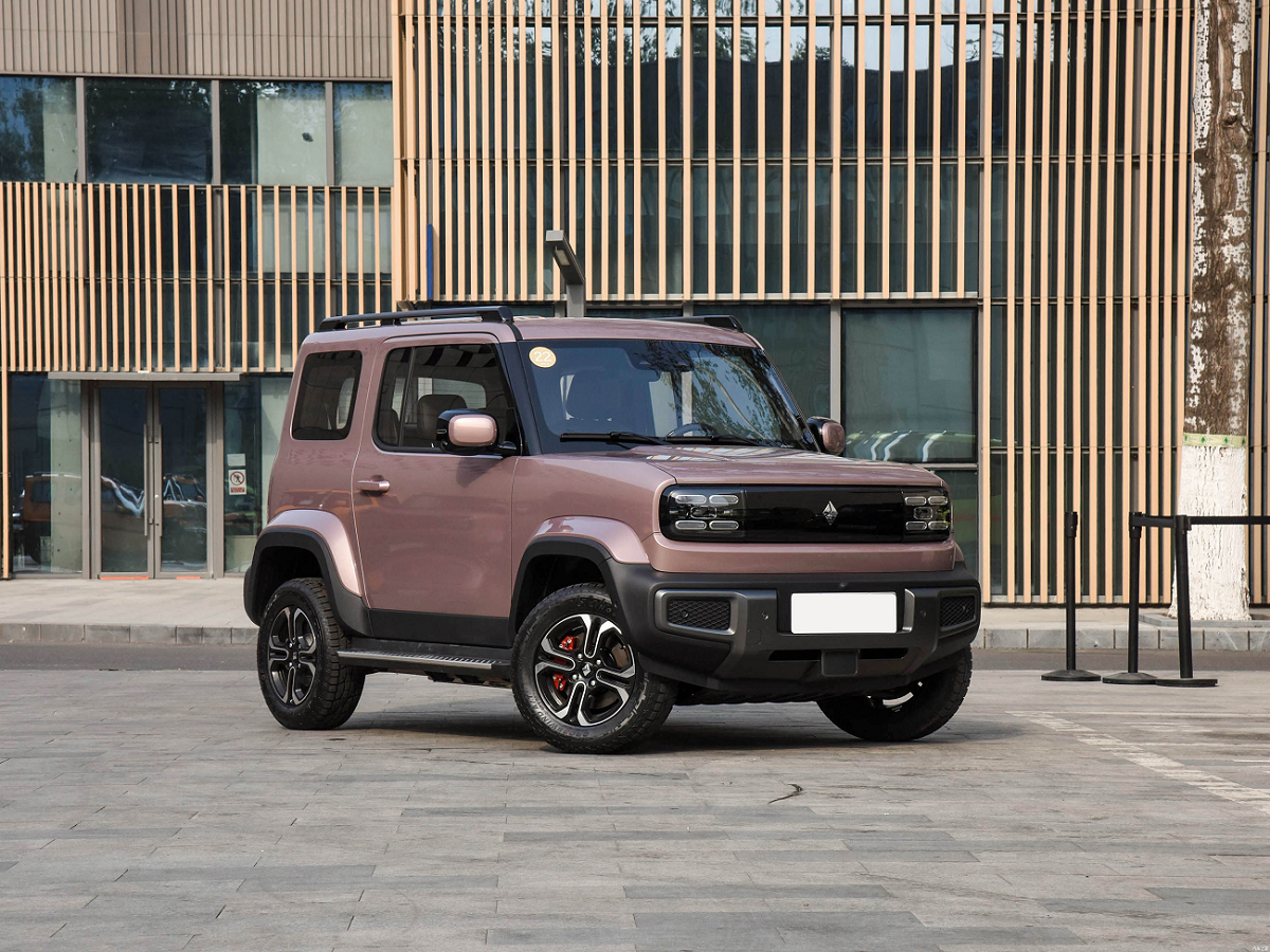 2023 new electric cheap car EV Coupe hot saling compact car 303km Yueye flagship version For Wu Ling used car