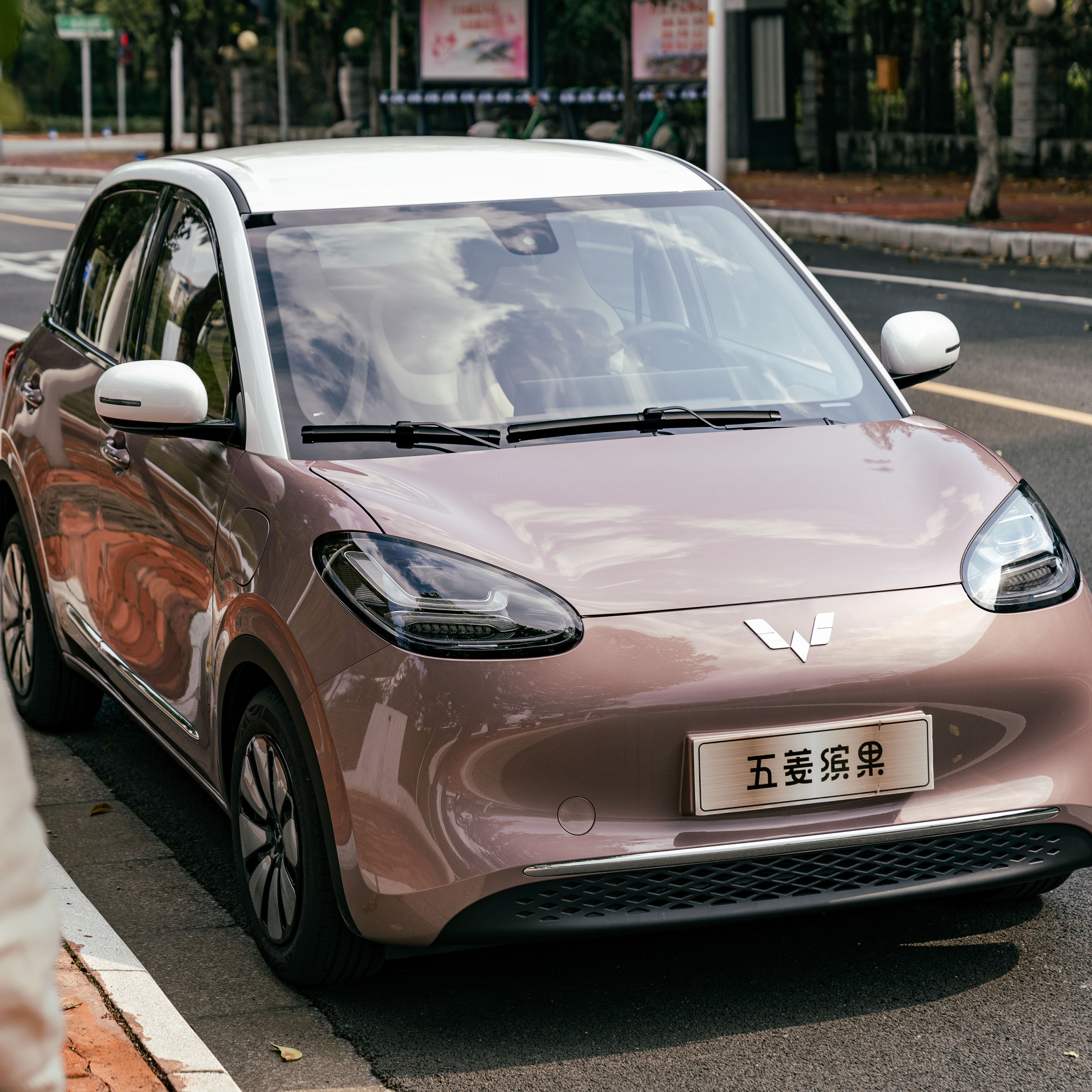 2023 New Electric Cheap Car EV Coupe Hot Saling Mobility Scooter For Wuling Bingo Used Car