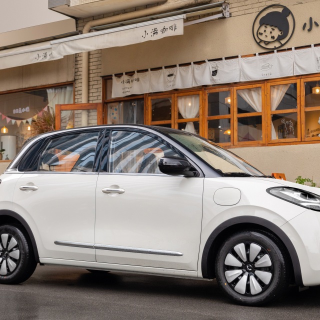 2023 New Electric Cheap Car EV Coupe Hot Saling Mobility Scooter Fast Style For Wuling Bingo Used Car