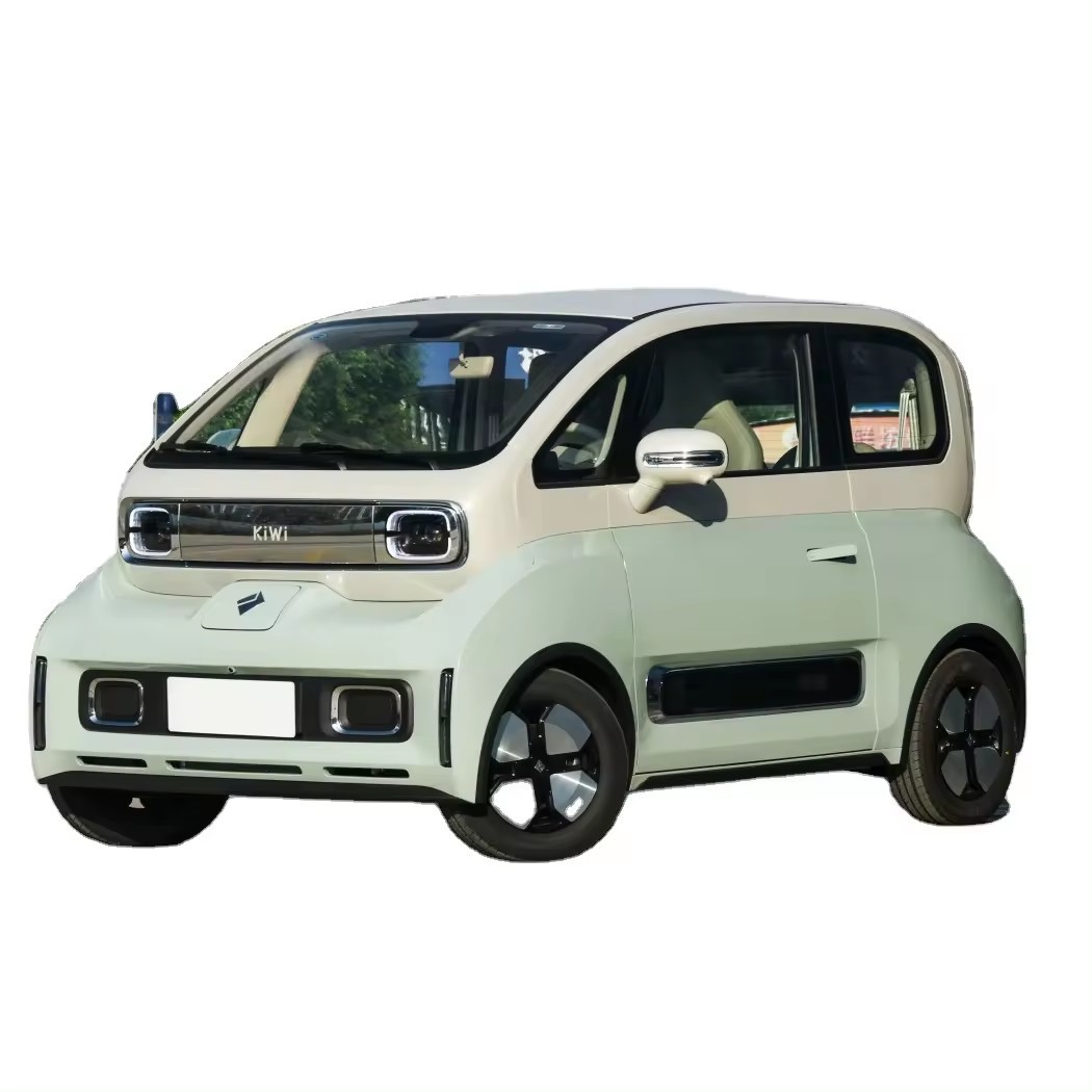 2023 New Electric Cheap Car EV Coupe Hot Saling Compact Car Zhi She Style 305km For Wu Ling KiWi EV Used Car