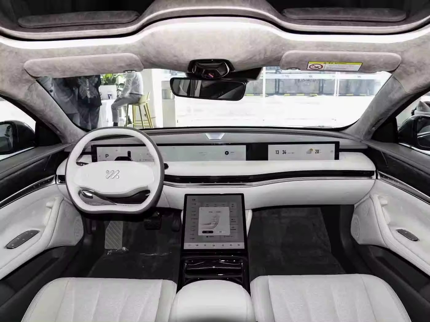 EV Cars SAIC IM L7 Electric Car 2023 Snake Performance Lite 675 km Zhiji l7 Sports Car New Energy Vehicles