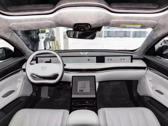 EV Cars SAIC IM L7 Electric Car 2023 Snake Performance Lite 675 km Zhiji l7 Sports Car New Energy Vehicles
