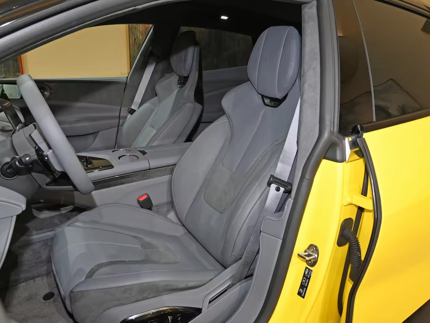 New Car luxury Lotus NYO Emeya 4WD Electric Car 4 Four Wheel Car Vehicle EV Durable Electric