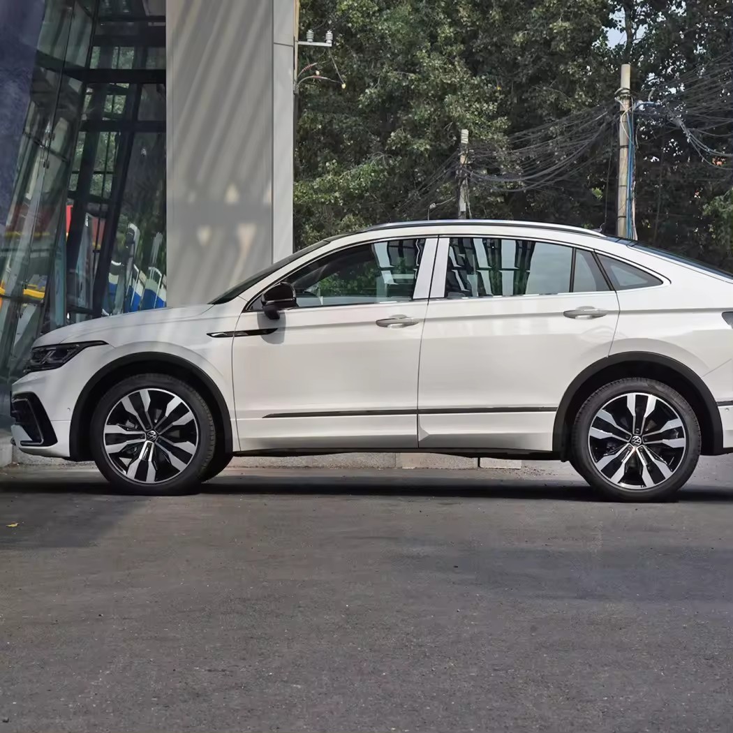 2022 New gasoline car Two-wheel drive version SUV hot saling Large space For VOLKSWAGEN tiguan