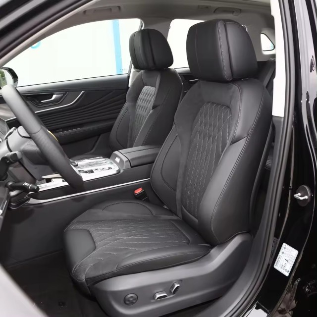 Chinese Automobile HS5 Gasoline Cars 2.0T Qi Xiang Pro Cheap Car Hoy Saling Automobile Wholesale For HONG QI Used Cars