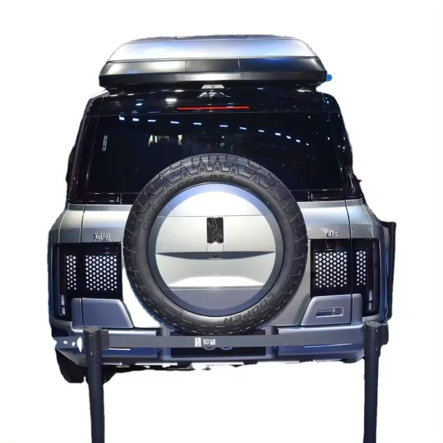 BYD Yangwang U8 2023 Luxury off road vehicle Four motor 4wd new energy electric car byd U8 off-road vehicle hybrid SUV