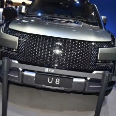 BYD Yangwang U8 2023 Luxury off road vehicle Four motor 4wd new energy electric car byd U8 off-road vehicle hybrid SUV
