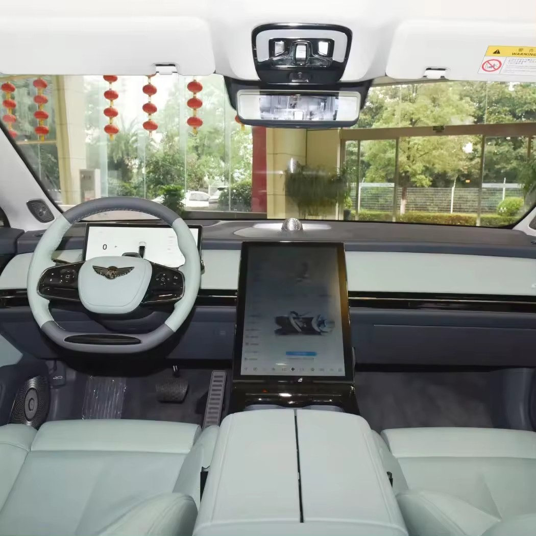 New Energy Vehicles Yuanhang Y6 2023 720KM rear-wheel drive premium version 720km large 4-door 5-seater sedan