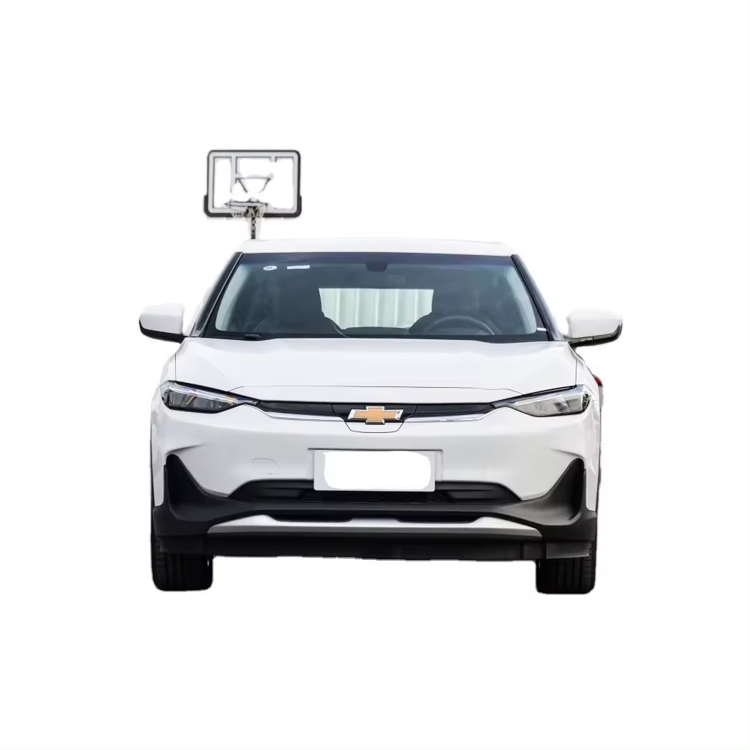 2020 Used Car Hot Changxun Made In China 4 Wheel New Electric Comfortable Ev Car New Energy Vehicles Car For Sale