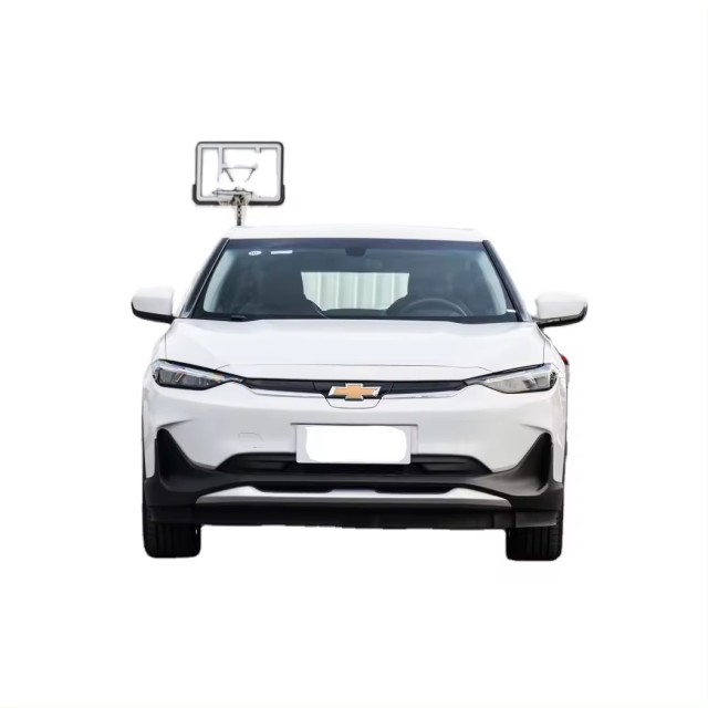 2020 Used Car Hot Changxun Made In China 4 Wheel New Electric Comfortable Ev Car New Energy Vehicles Car For Sale