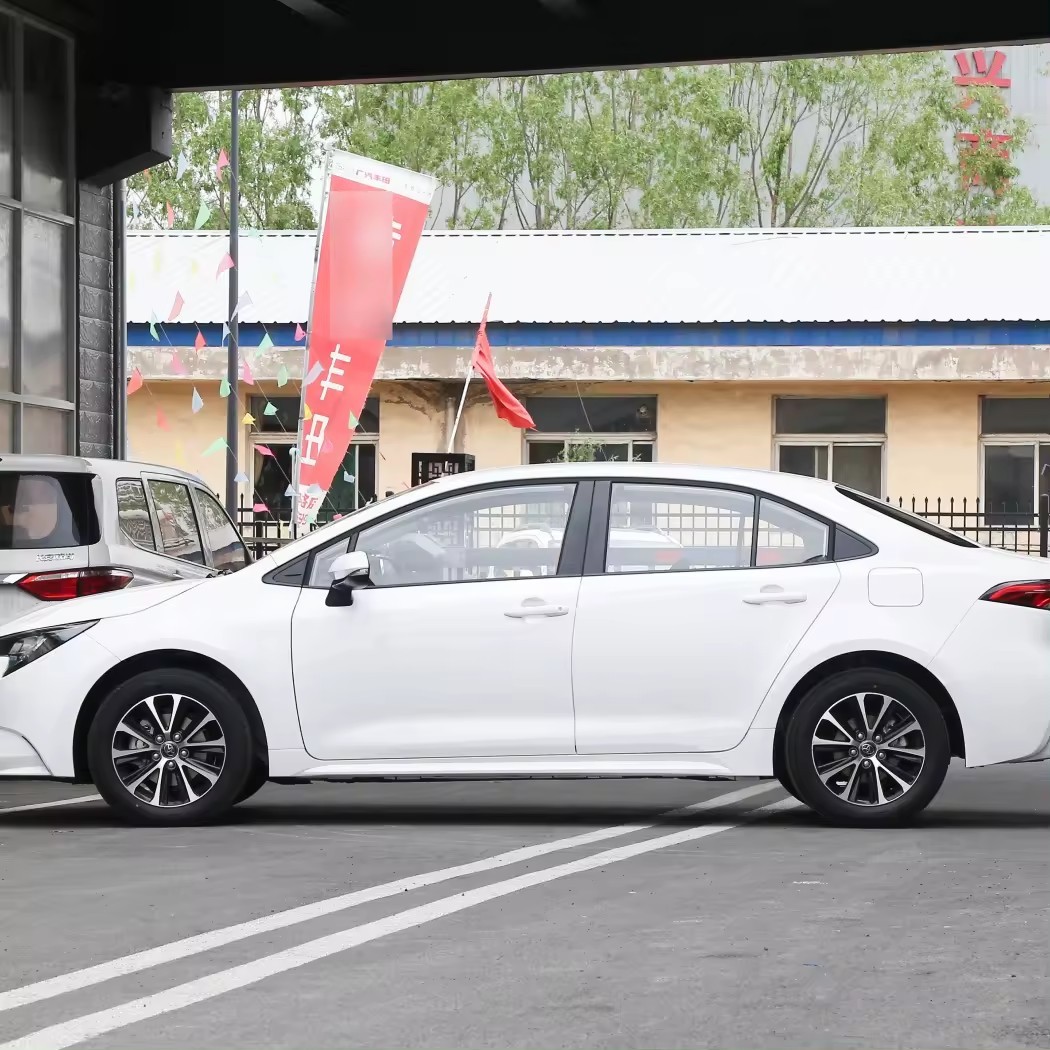 2023 New car hot saling sedan fuel-efficient 1.5L CVT Pioneer edition gasoline car For TOYOTA used car