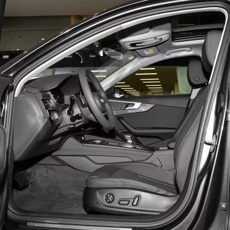 2022 New car hot saling sedani The A4L 40 TFSI is sleek Elegant type gasoline car for Audi