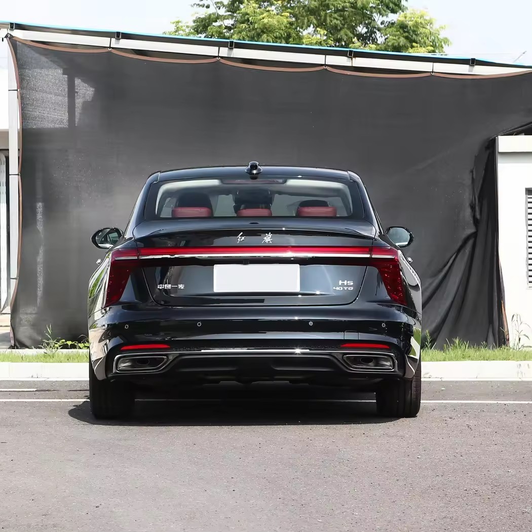 Chinese Automobile H5 Gasoline Cars 2.0T Qi Xiang Cheap Car Hoy Saling Automobile Wholesale For HONG QI Used Cars