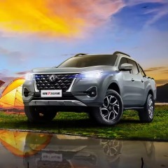 Dongfeng Ruiqi 7 Pickup 4x4 Diesel Vehicles Used Car 2.3T Automatic 4WD Diesel Standard Cheap Second Hand Pickup Truck Wholesale