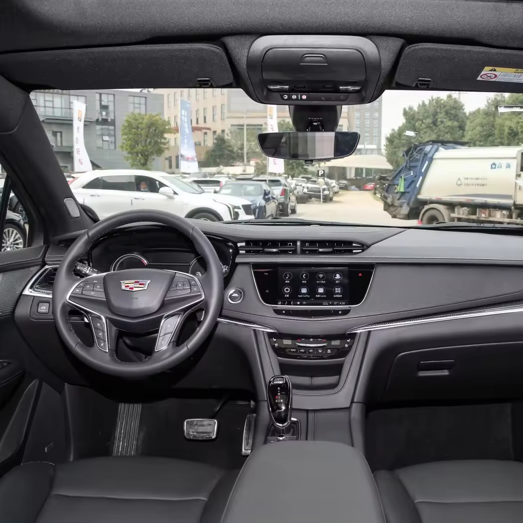 In Stock 2022 New Cars Cheap SUV XT5 28T Distinguished Four Drive Hoy Saling Made In China For Cadillac Used Car
