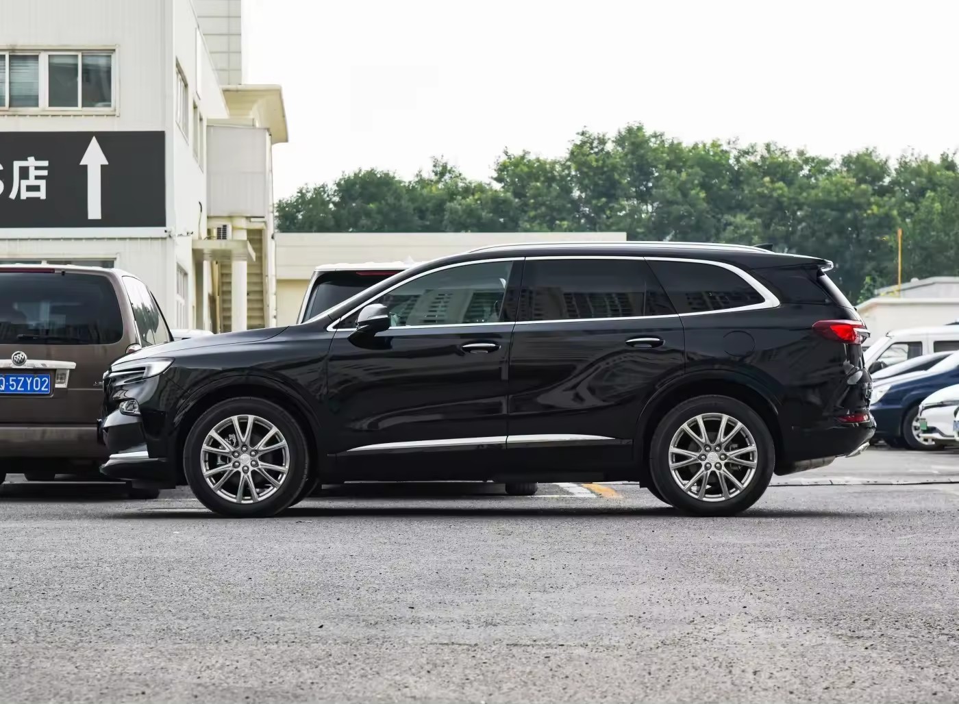In Stock 2022 Enclave 652T Four Wheel Drive Exclusive Flagship Model New Cars Fuel SUV Vehicle For Buick Enclave 652T Used Car