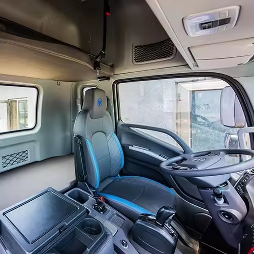 Foton Aumark 4.5 TON capacity light camion cargo trucks lorry truck