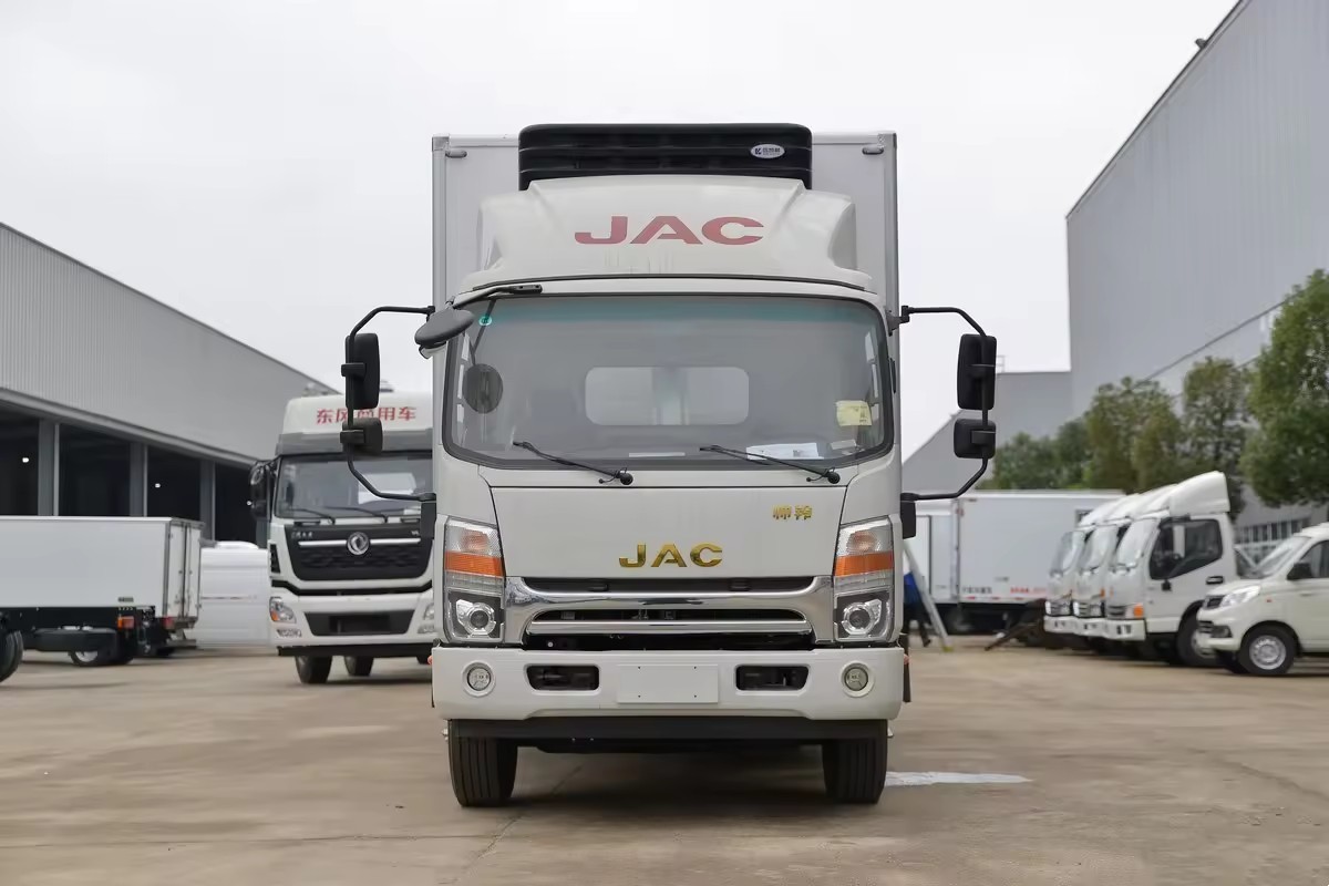 2023 Hot selling refrigerated trucks high quality JAC Shuailing Q7 handsome bell refrigerated truck cargo van box truck for JAC