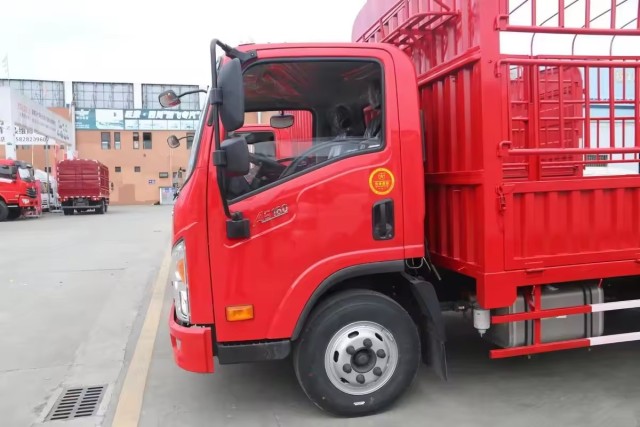 2023 New Hot Selling Dayun New Autoplead Cargo Truck 160 horsepower 4 * 2 single row 4.12 box used light truck for DAYUN