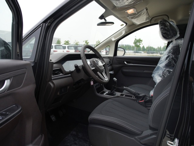 2025 Brand new LINKTOUR M8 China factory long axle comfort version vehicle and medium and large 6-seater MPV