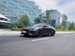 2024 Brand new Changan UNI-V 2.0T China factory Compact High-Energy Edition vehicle and 5-seater