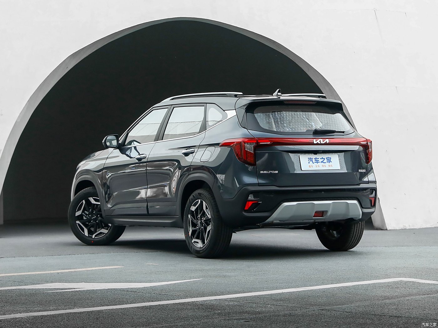 2023 Hot Style Car Quality Assurance Adult Cheap Fuel Vehicle For Kia Seltos 1.5L CVT Premium edition